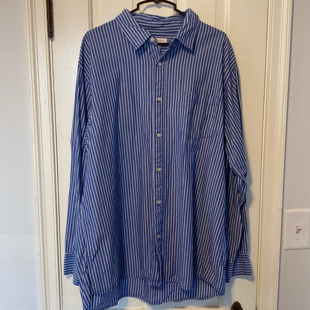Men’s Button Down Shirt- size XL